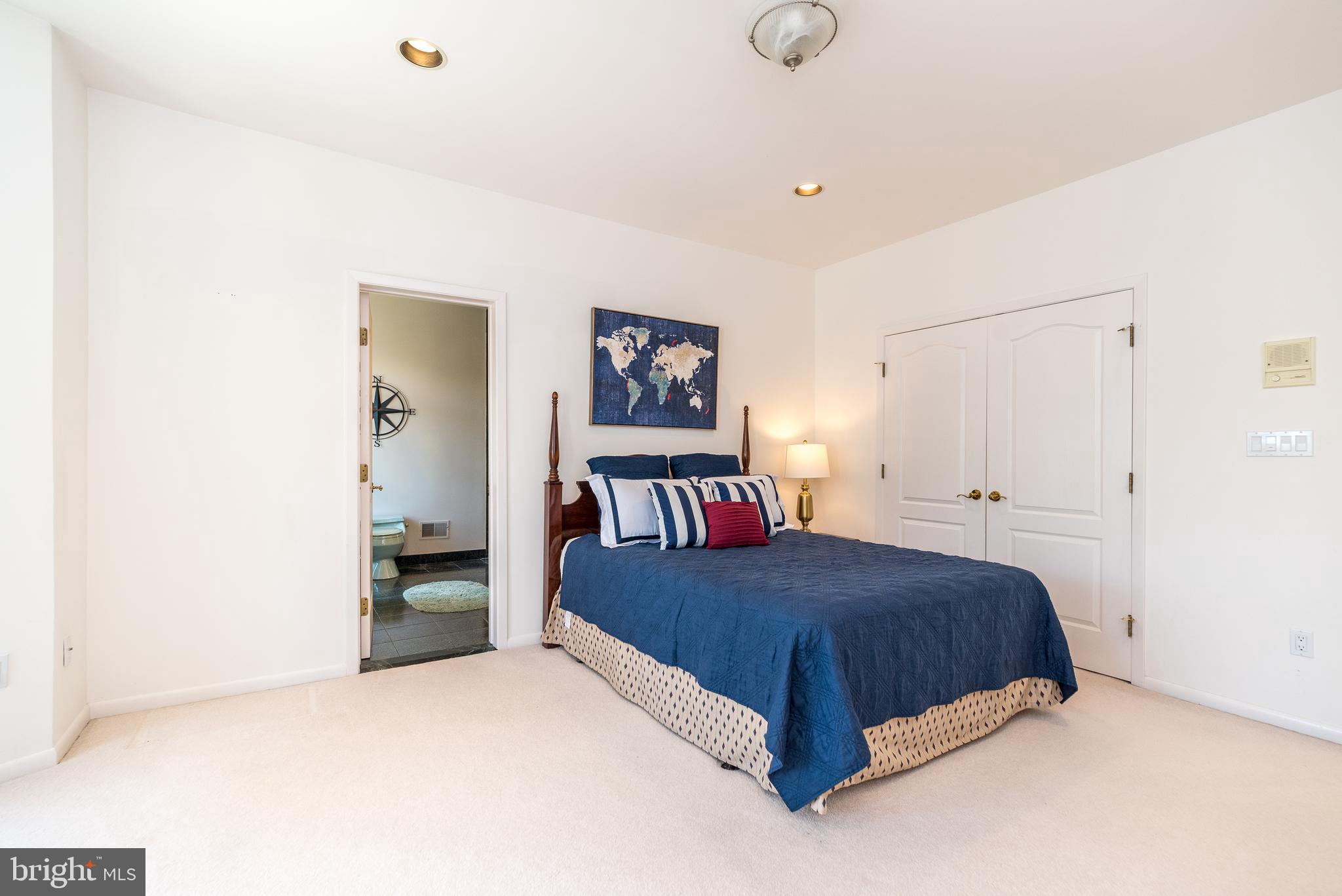 HOLLY HILL - Residential