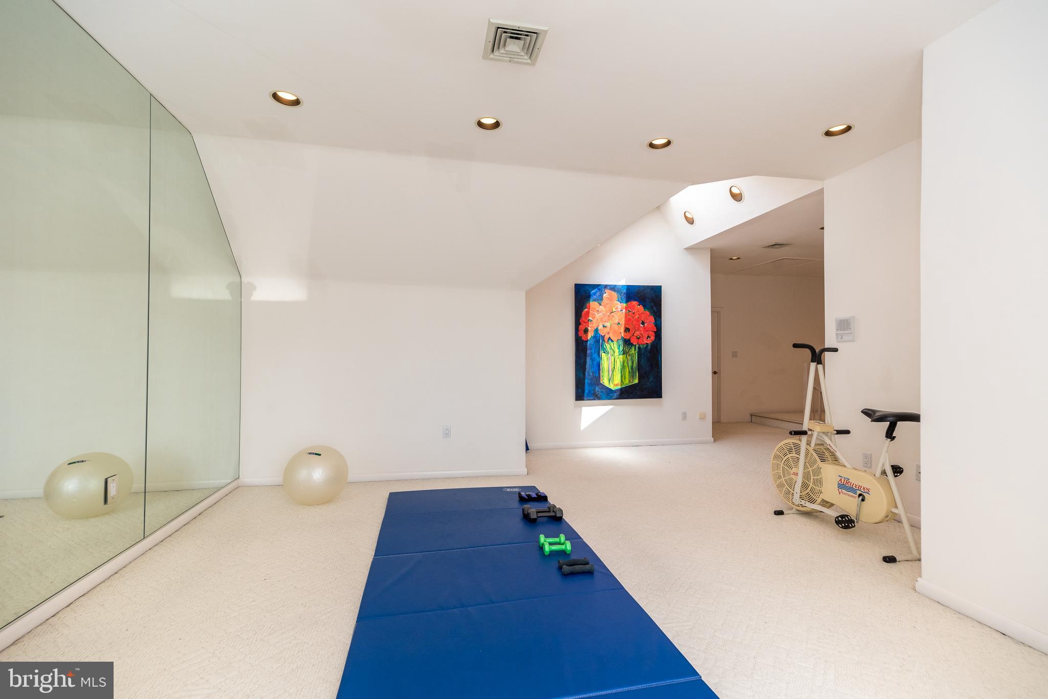 HOLLY HILL - Residential