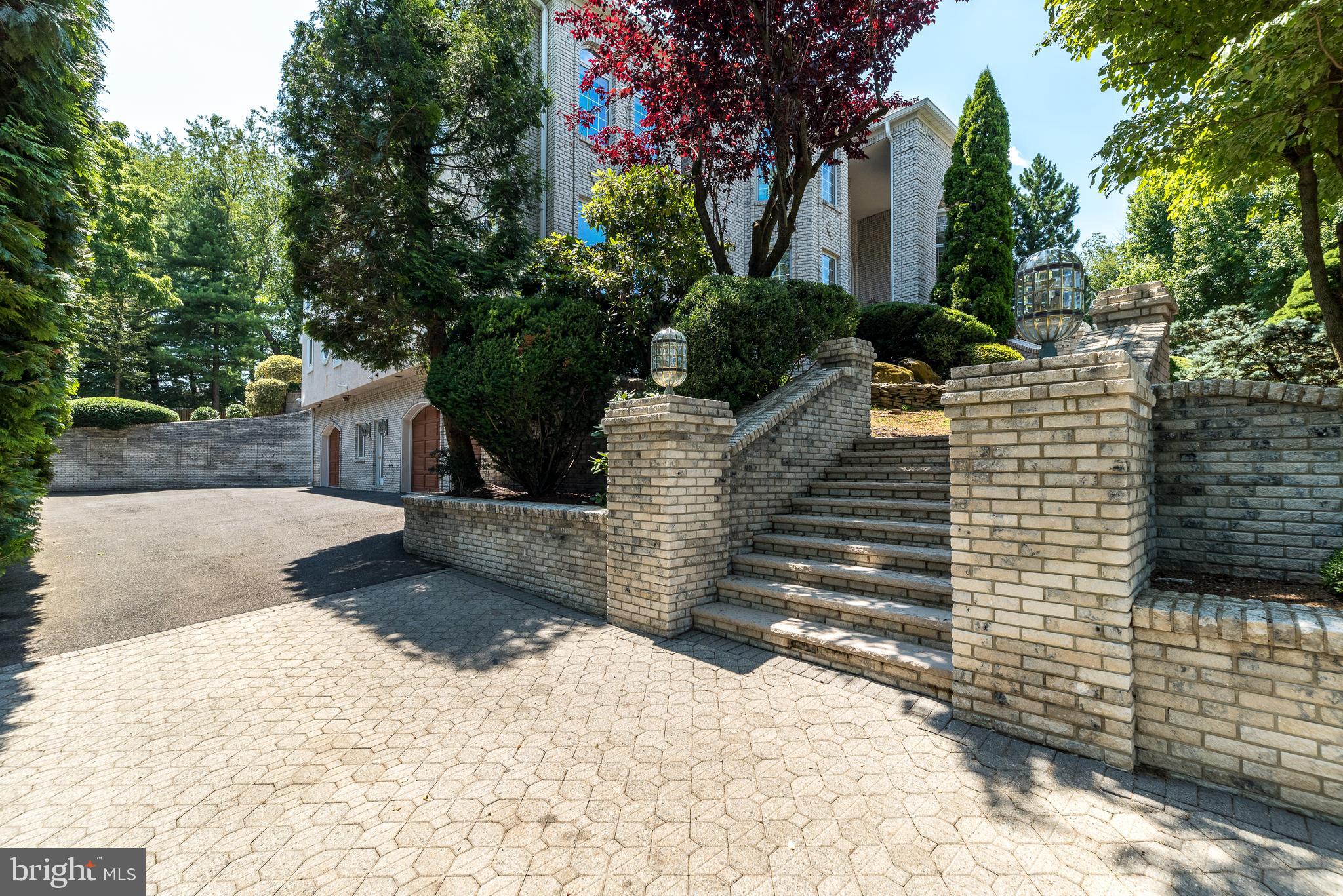 HOLLY HILL - Residential