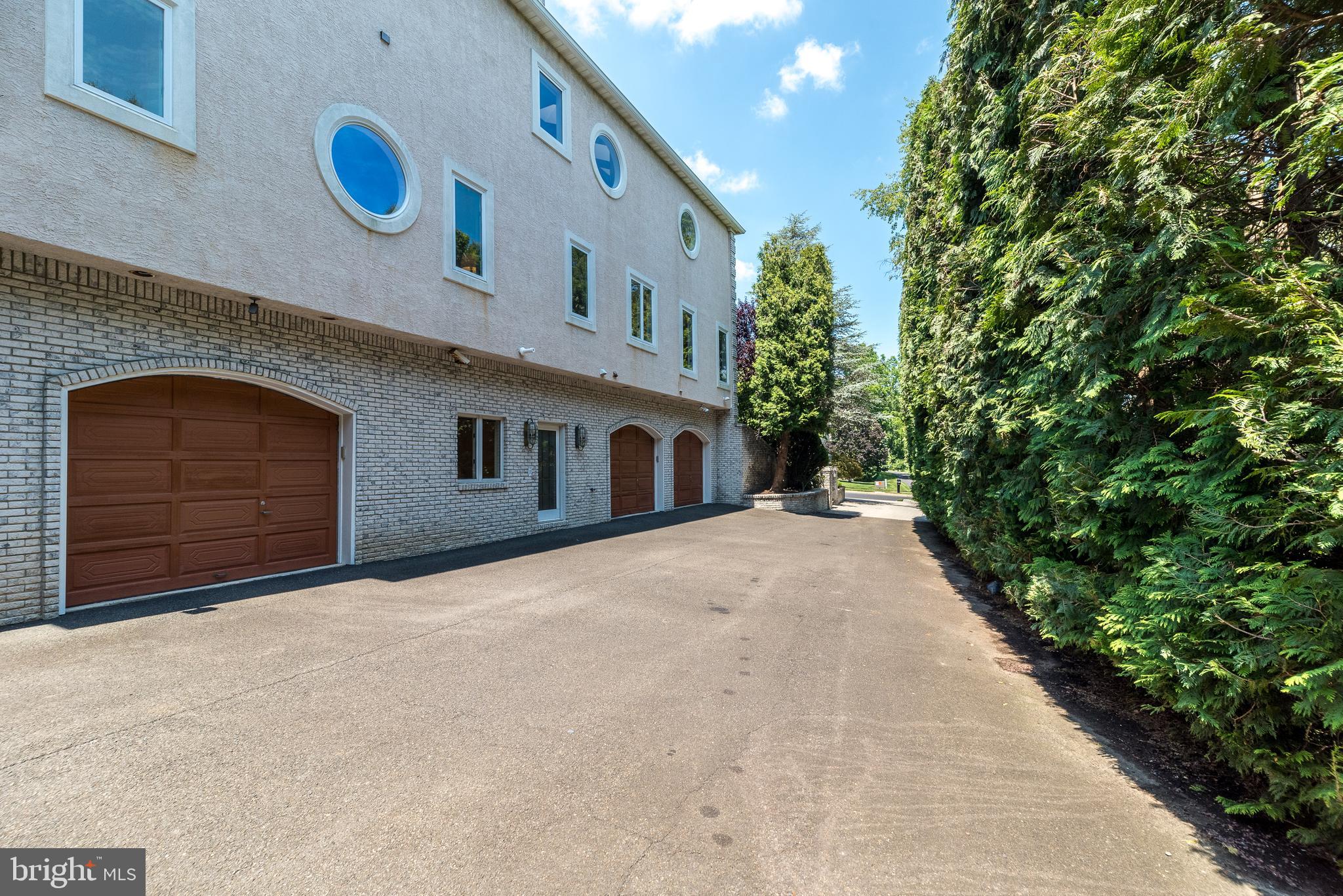 HOLLY HILL - Residential