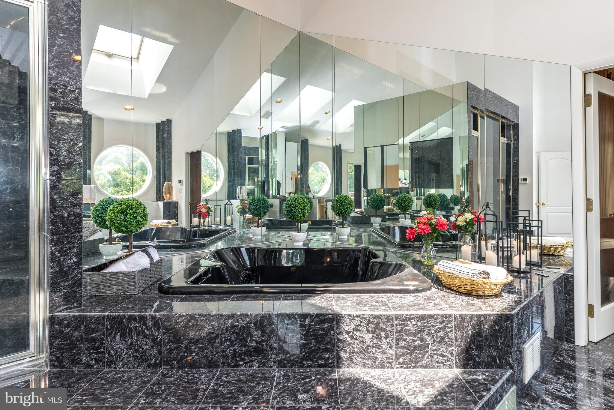 HOLLY HILL - Residential