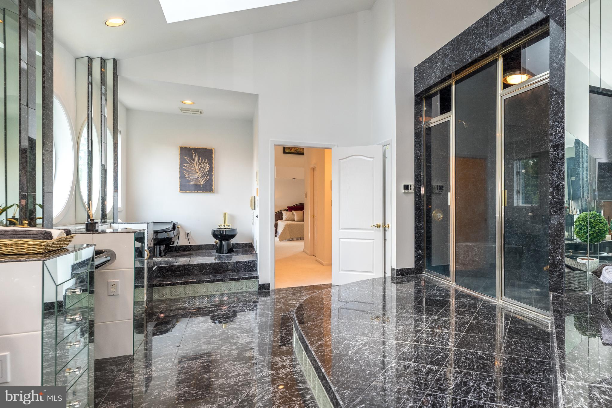 HOLLY HILL - Residential