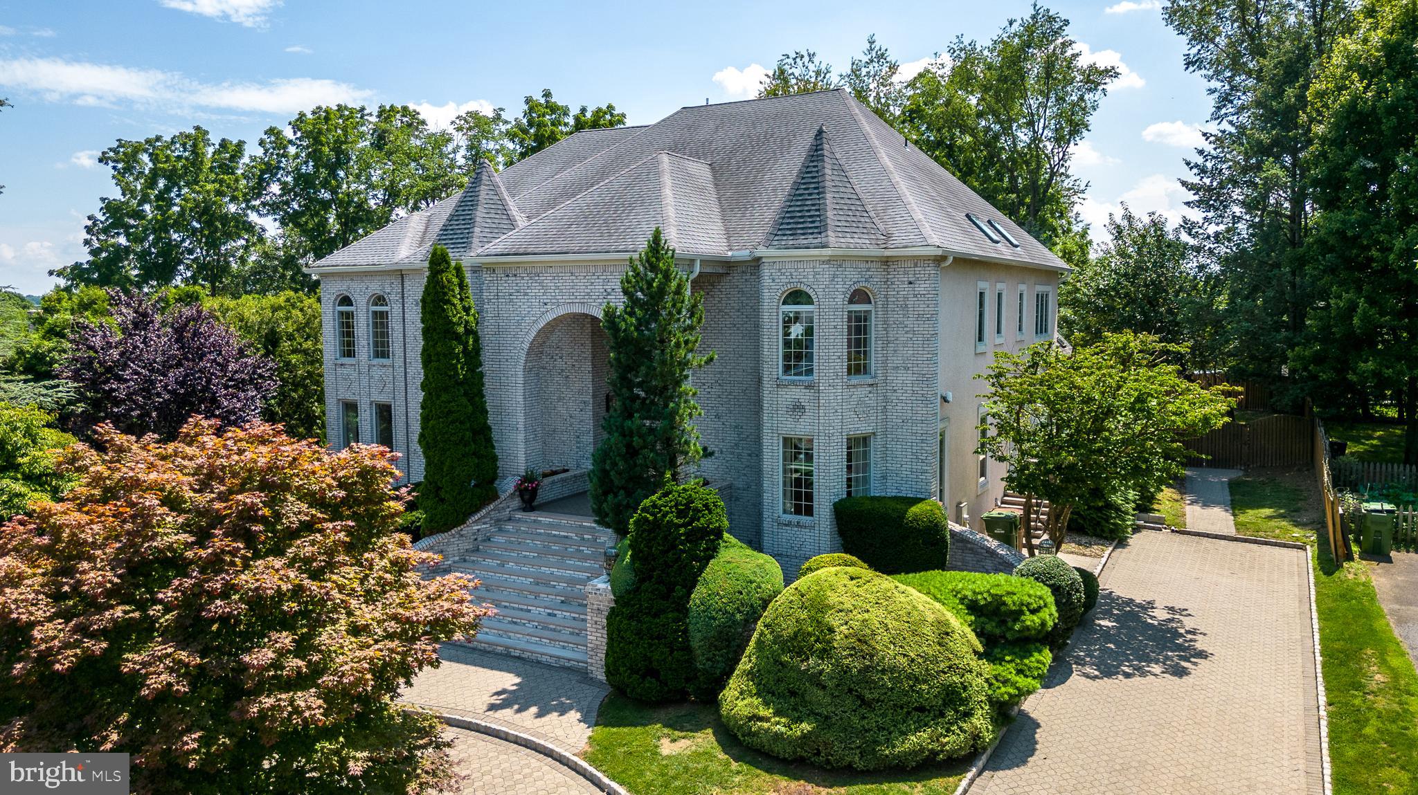 HOLLY HILL - Residential