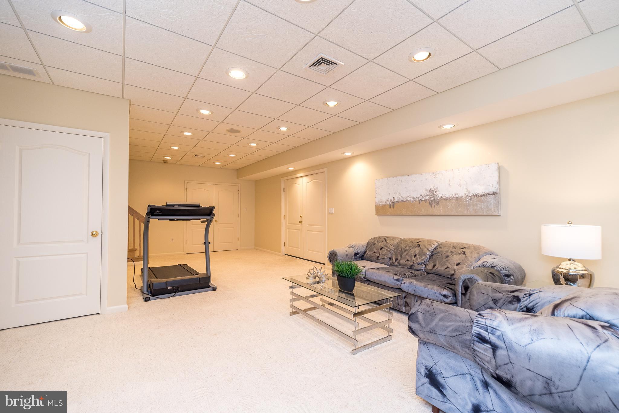 HOLLY HILL - Residential