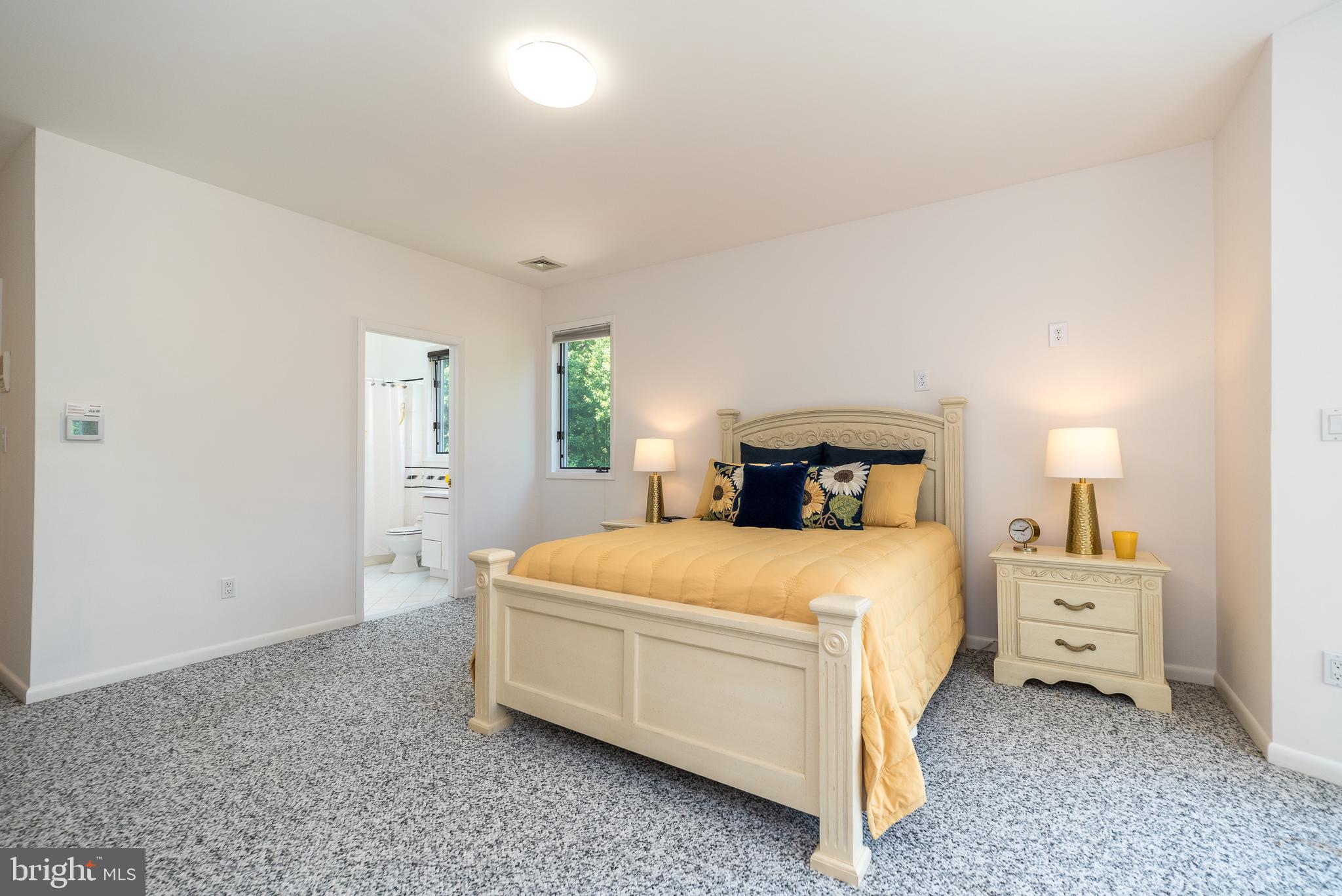 HOLLY HILL - Residential