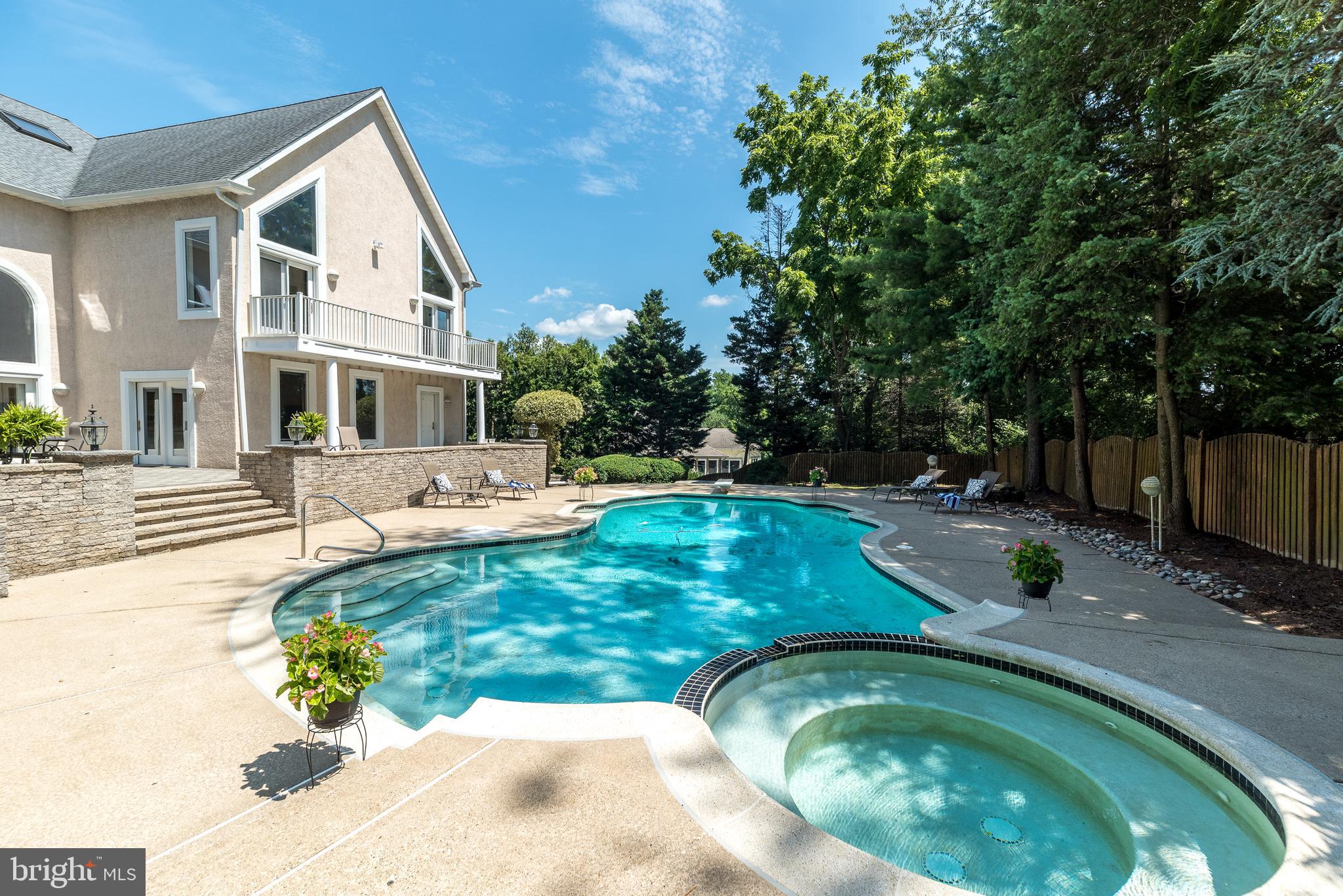 HOLLY HILL - Residential