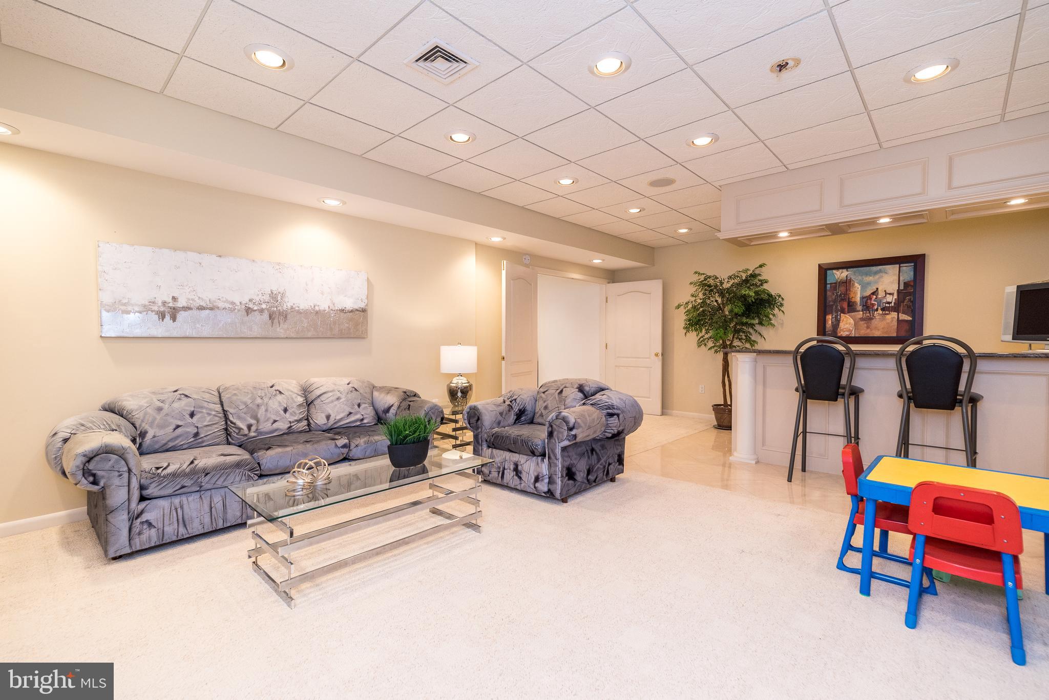 HOLLY HILL - Residential