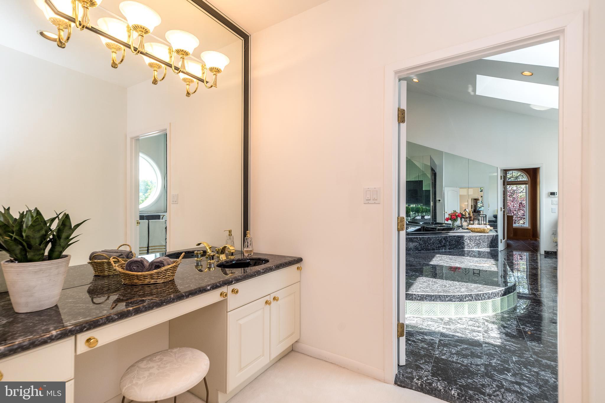 HOLLY HILL - Residential