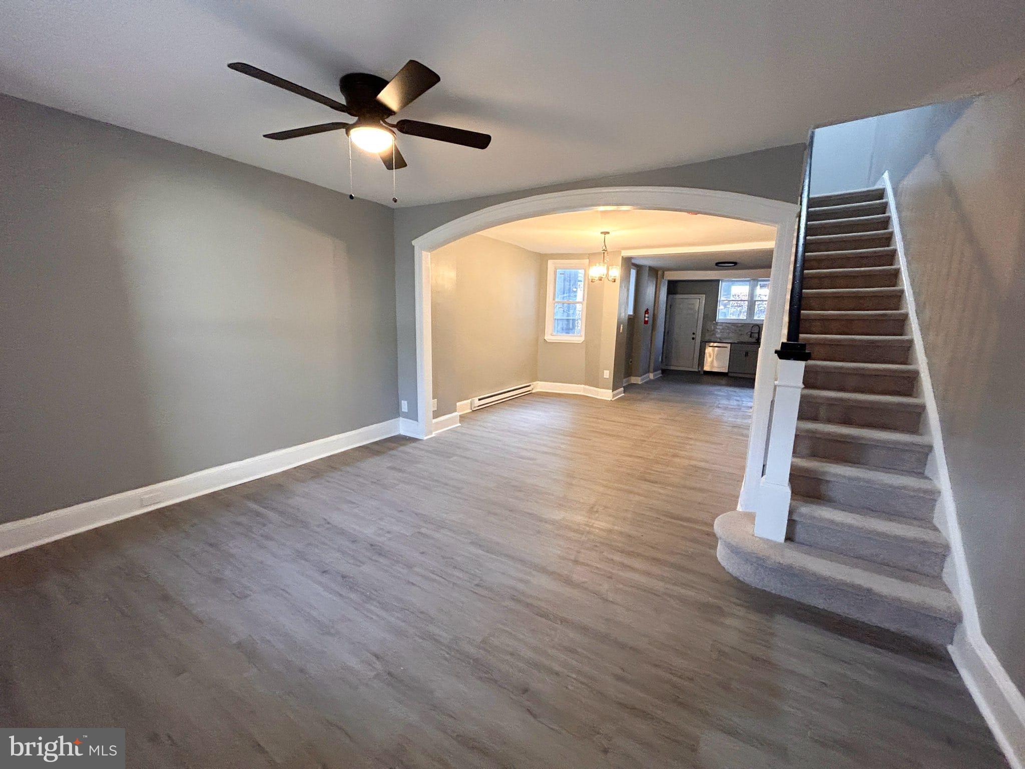 ELMWOOD PARK - Residential