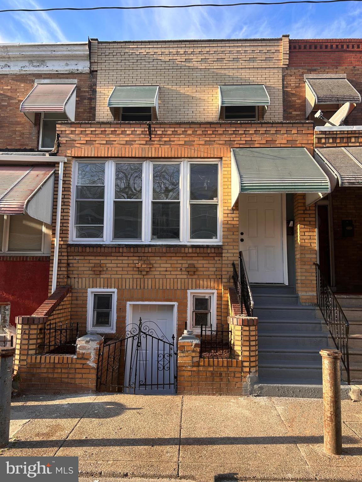 ELMWOOD PARK - Residential