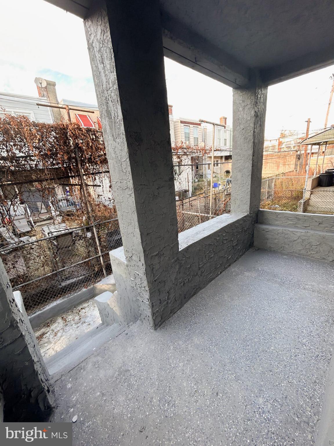 ELMWOOD PARK - Residential