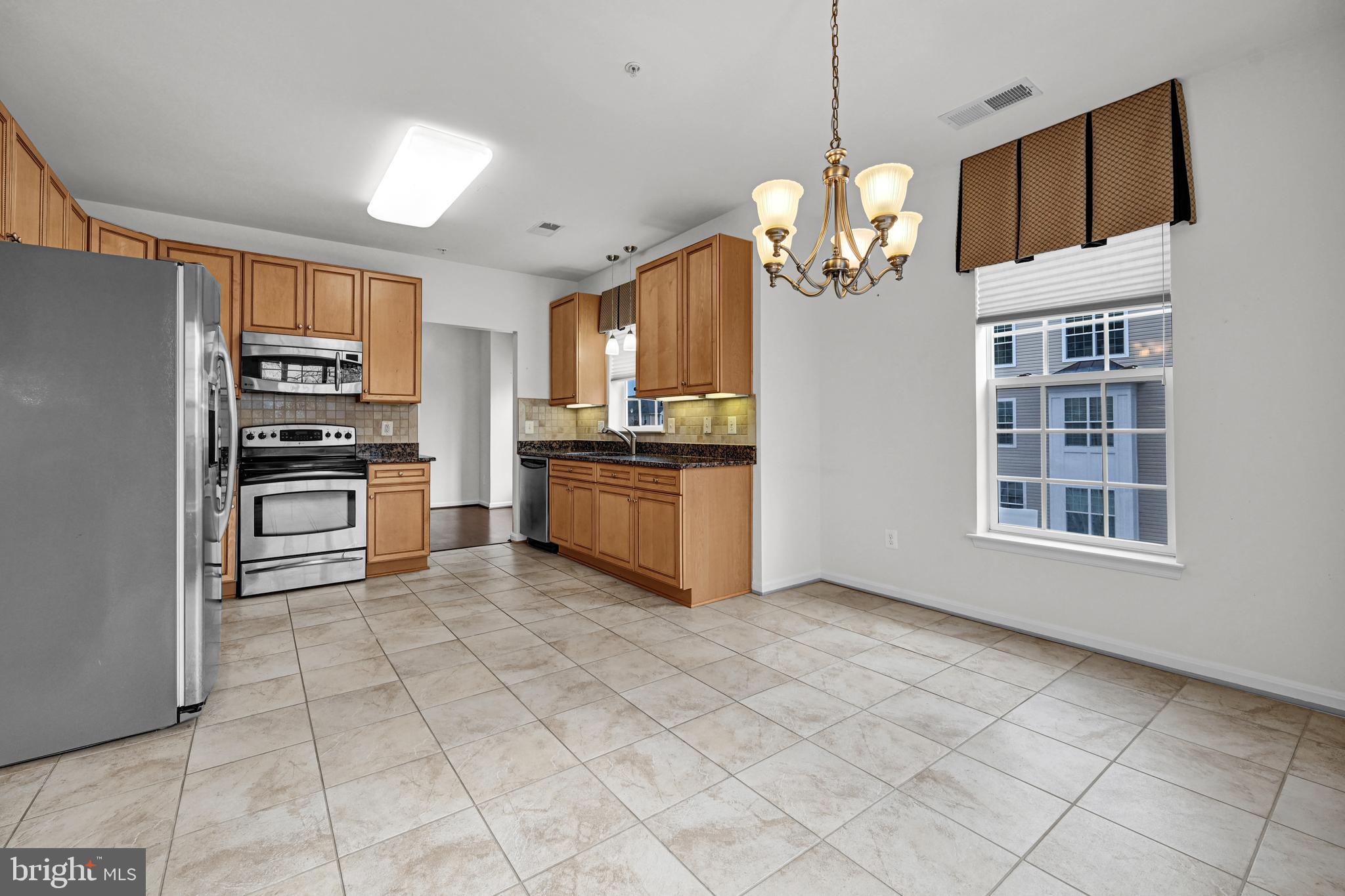 HIGHLANDS AT QUARRY LAKE - Residential