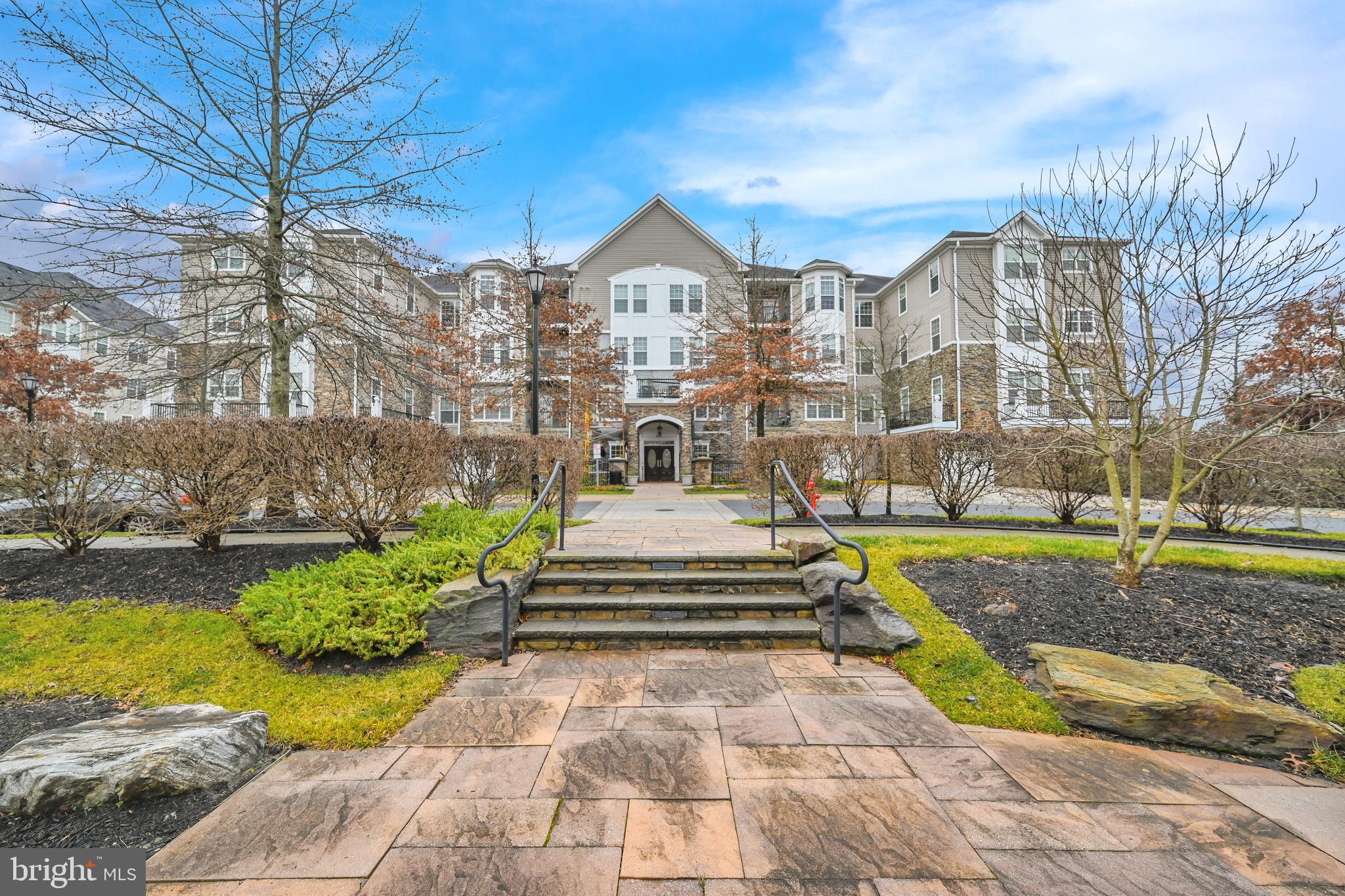 HIGHLANDS AT QUARRY LAKE - Residential