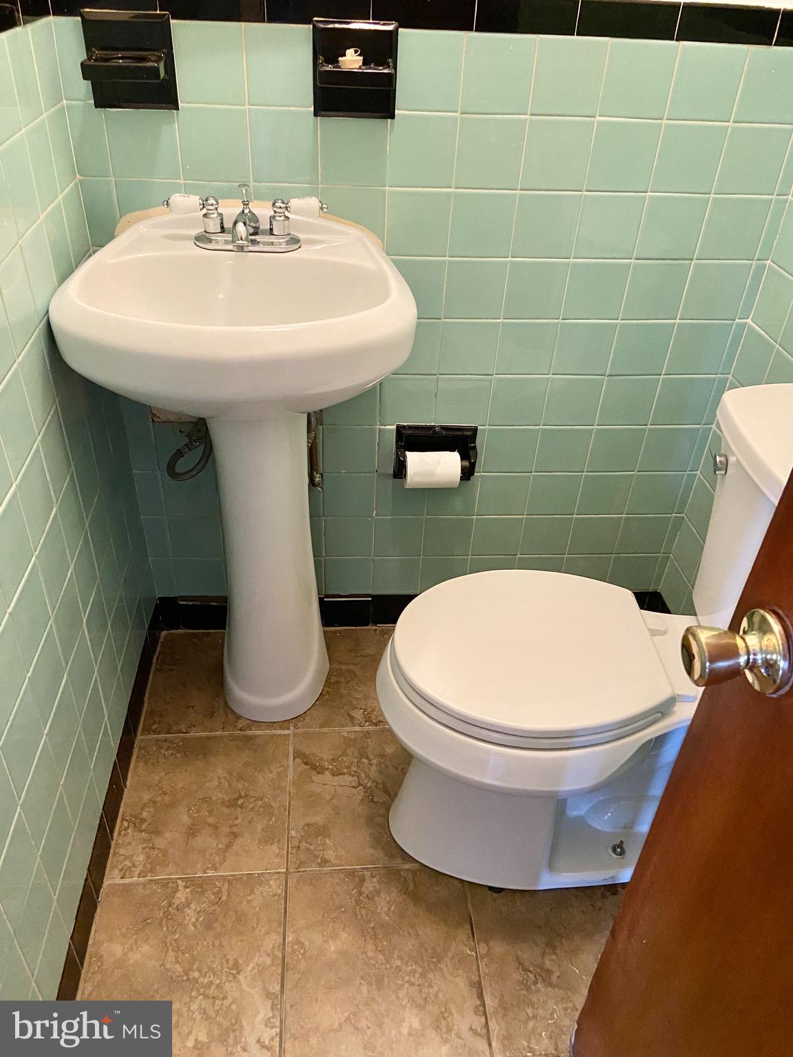 WEST HILLS - Residential