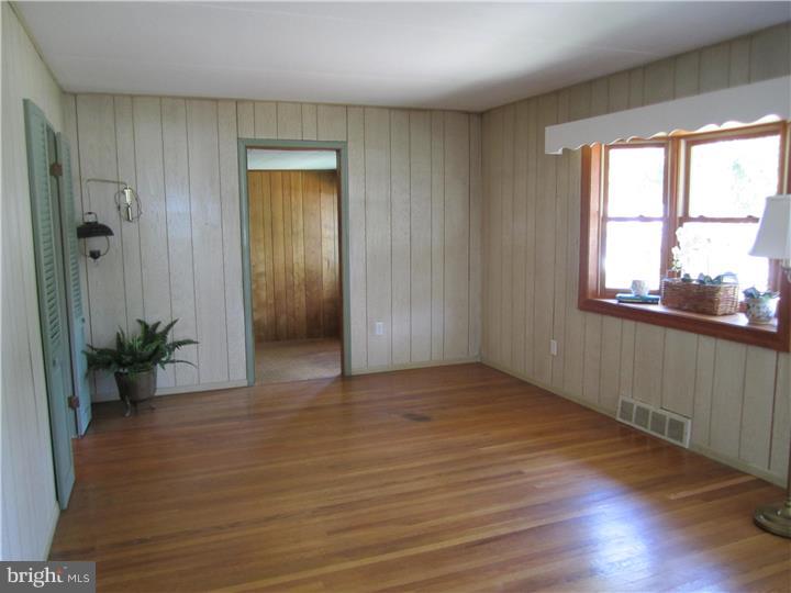 PAOLI GARDENS - Residential