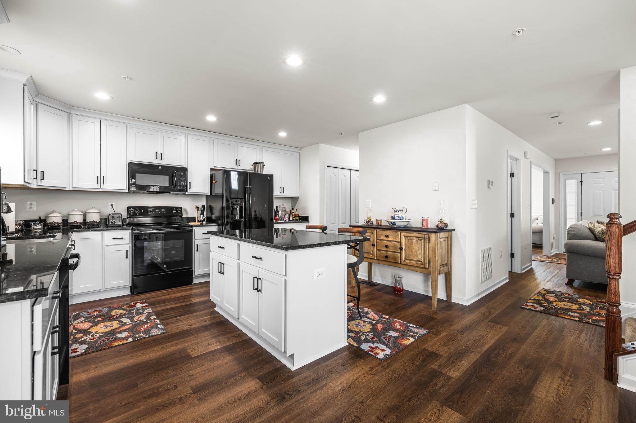 OLIVER BEACH - Residential