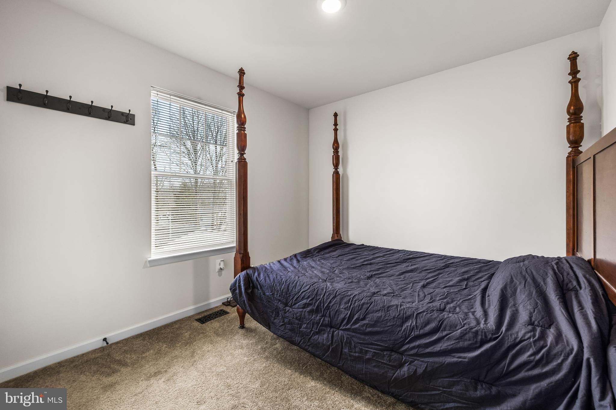 OLIVER BEACH - Residential