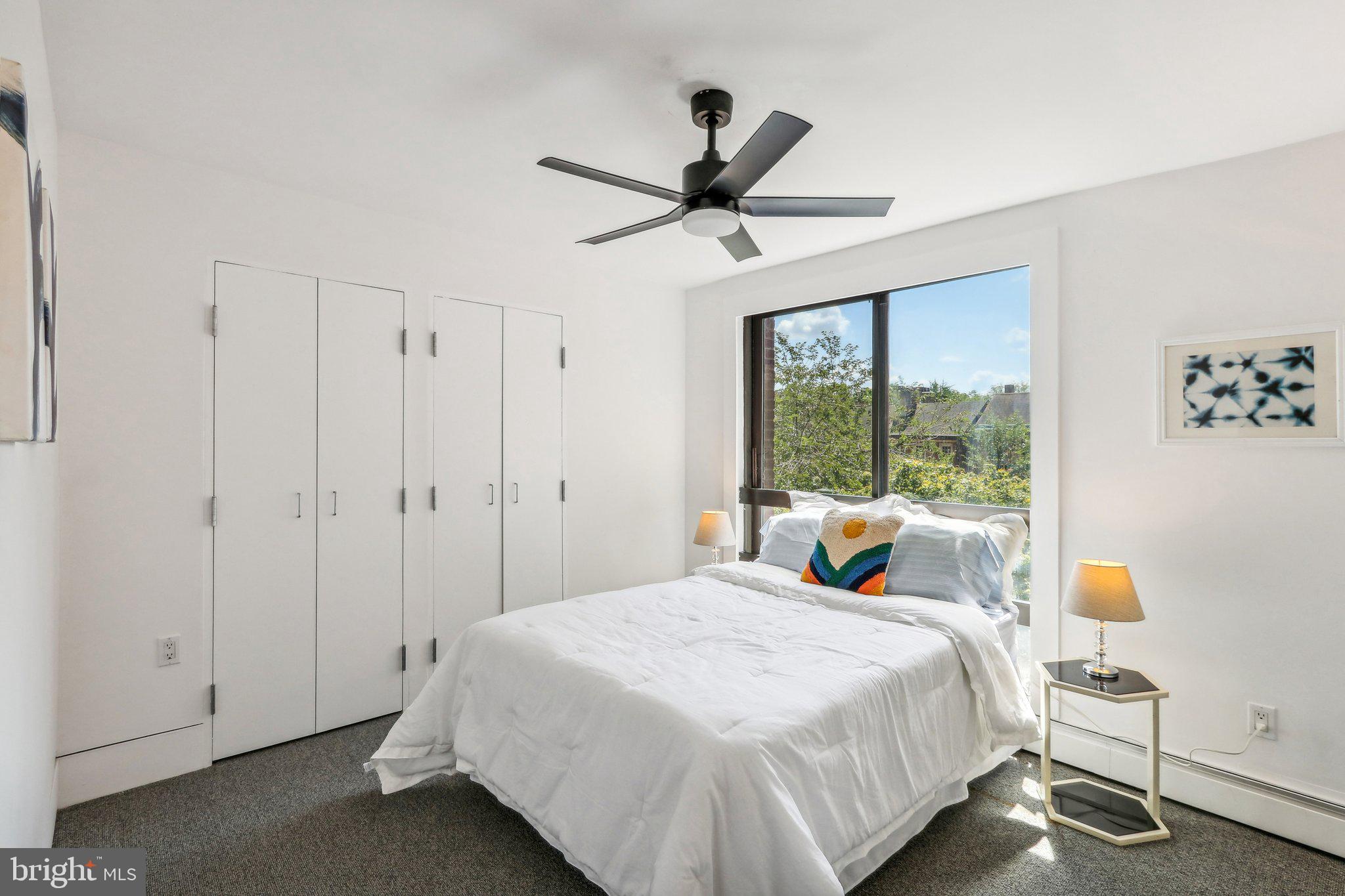 SOCIETY HILL - Residential