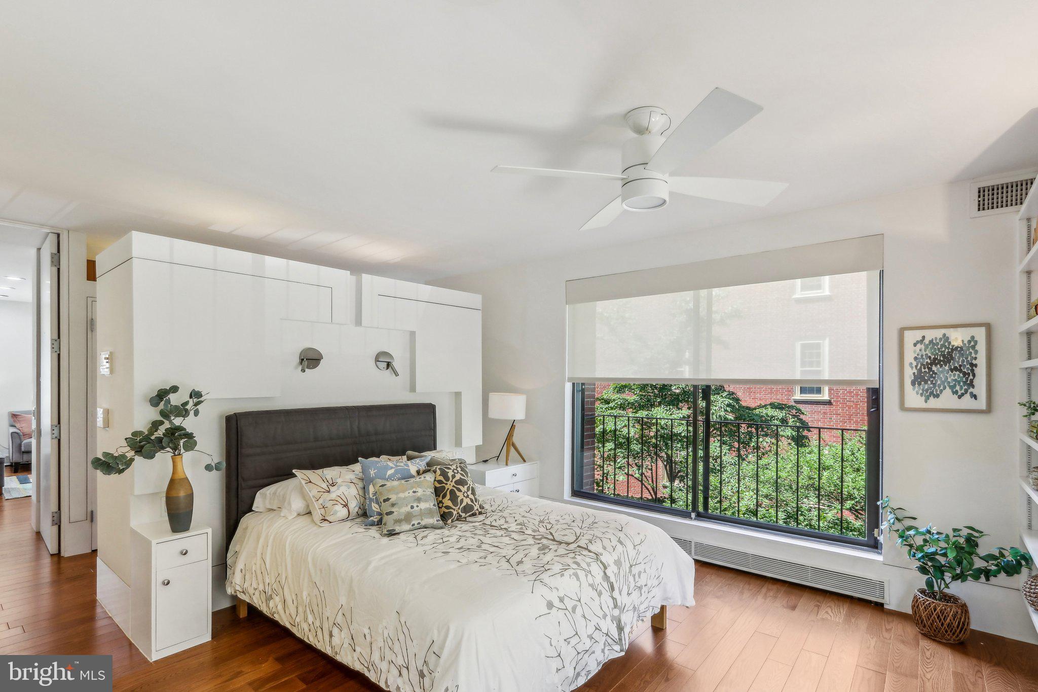 SOCIETY HILL - Residential