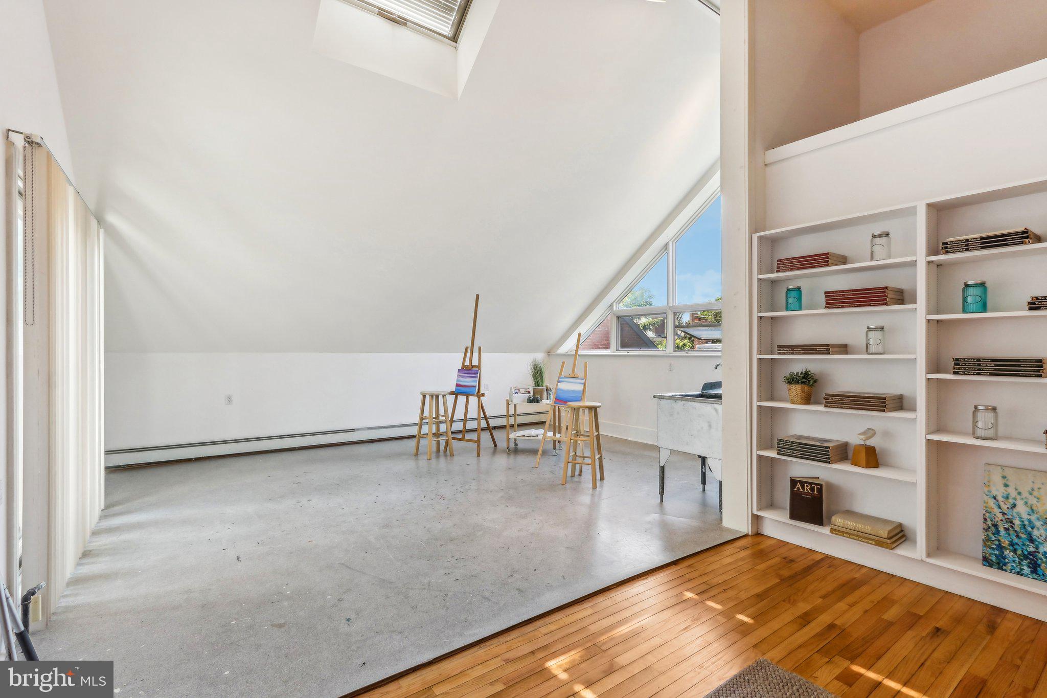 SOCIETY HILL - Residential