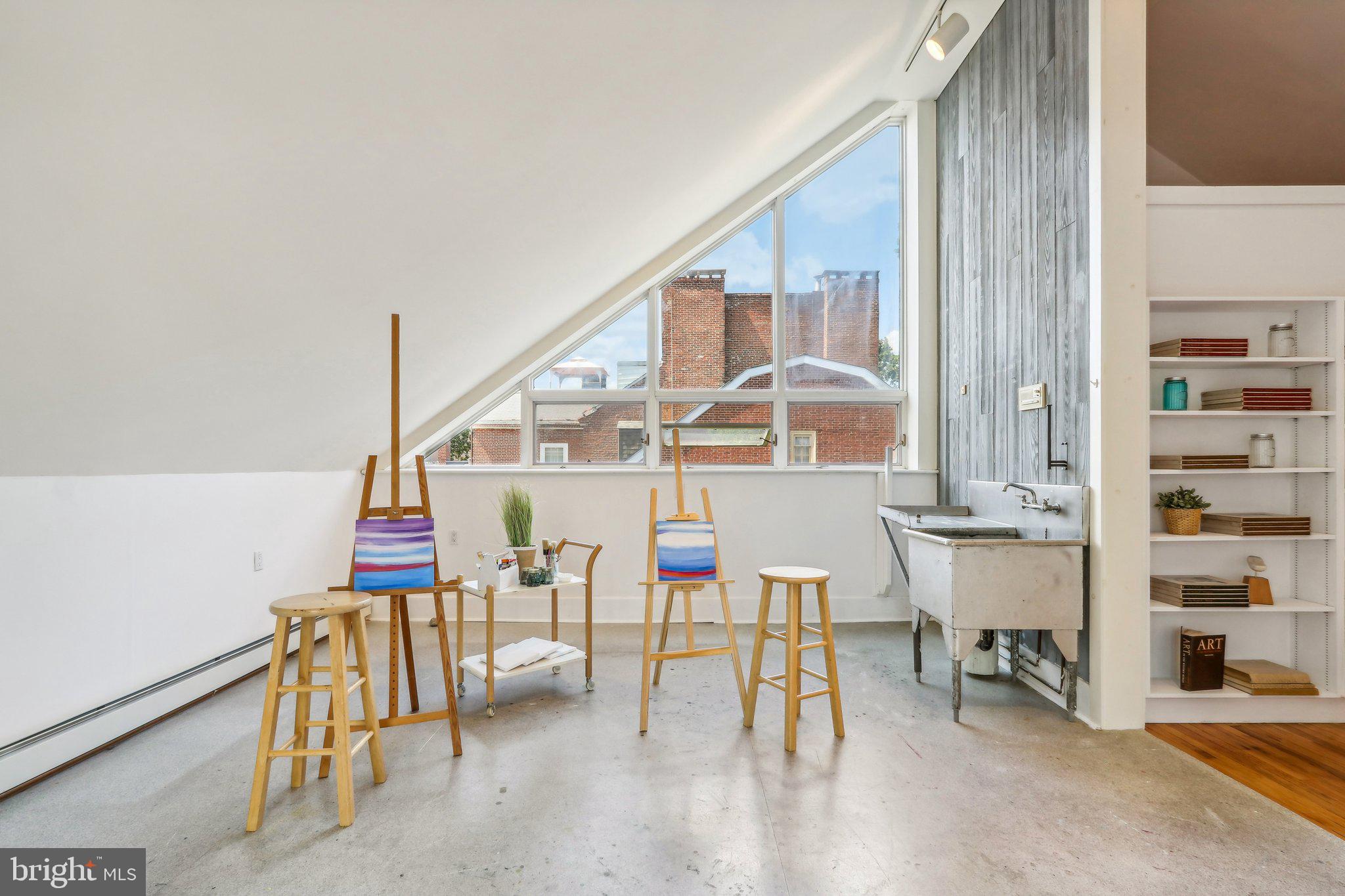 SOCIETY HILL - Residential