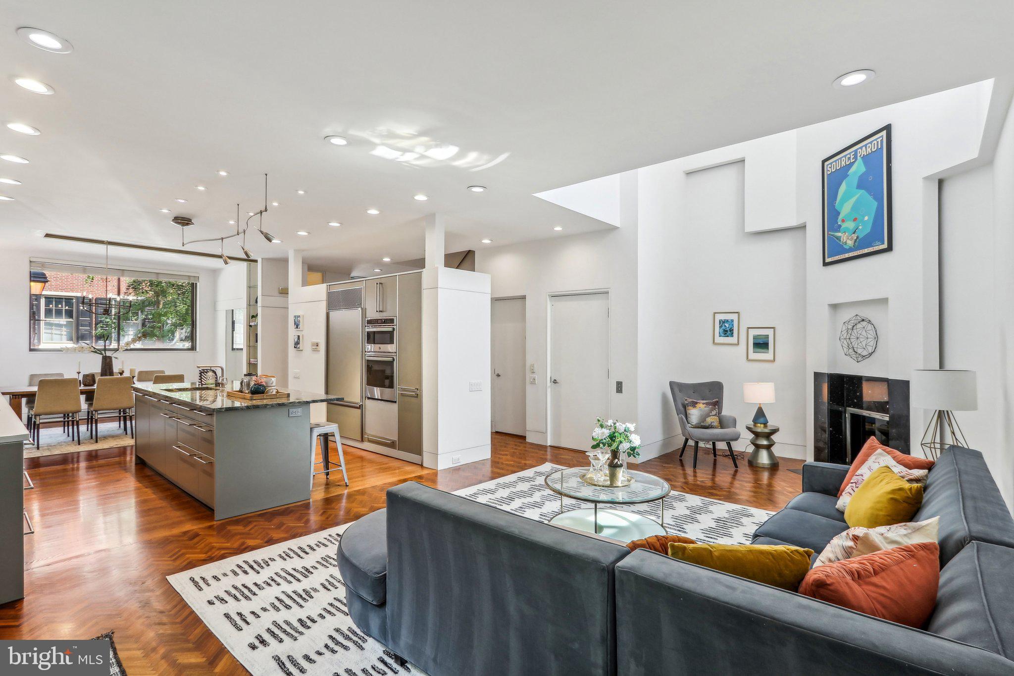 SOCIETY HILL - Residential