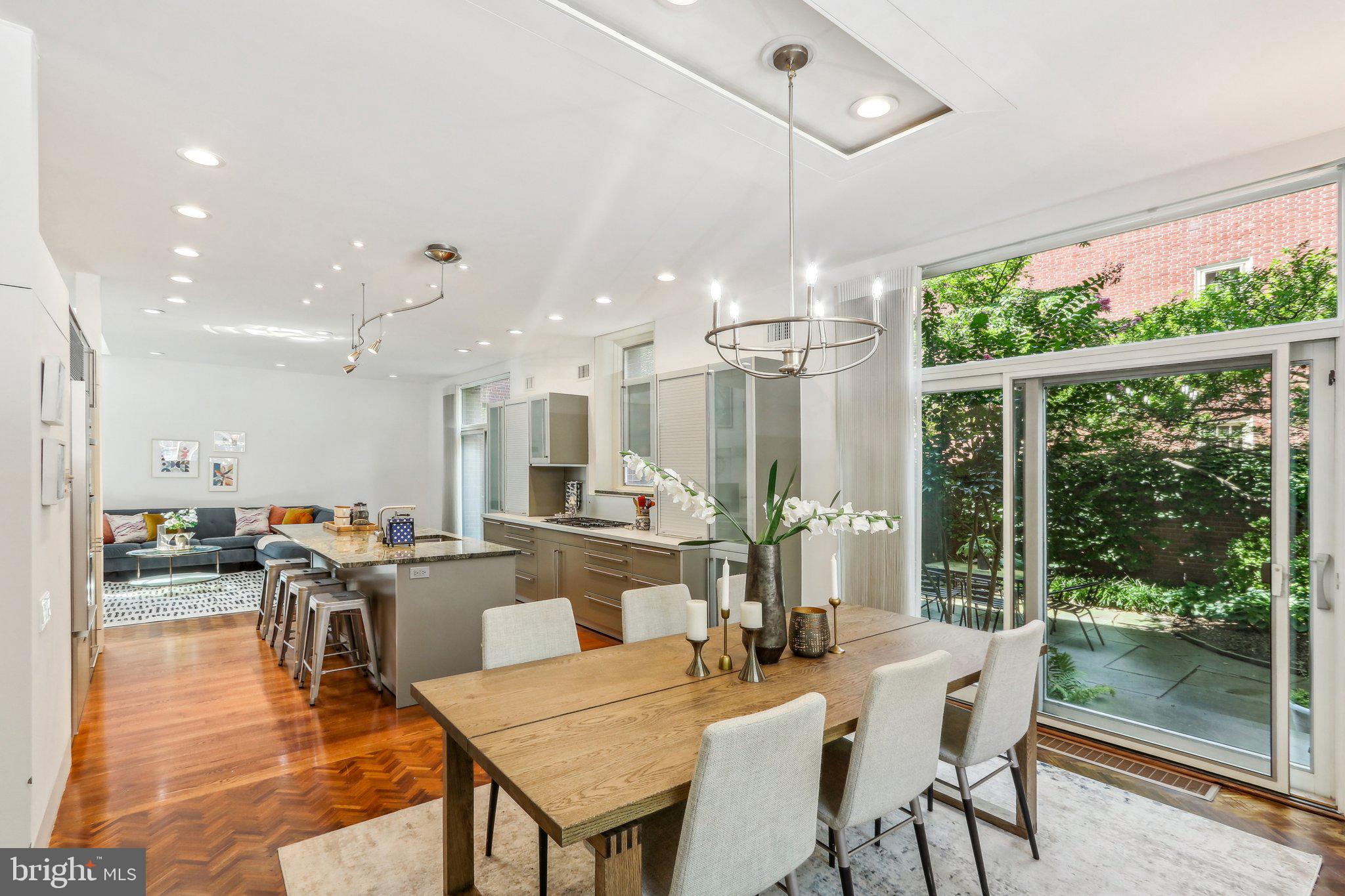 SOCIETY HILL - Residential