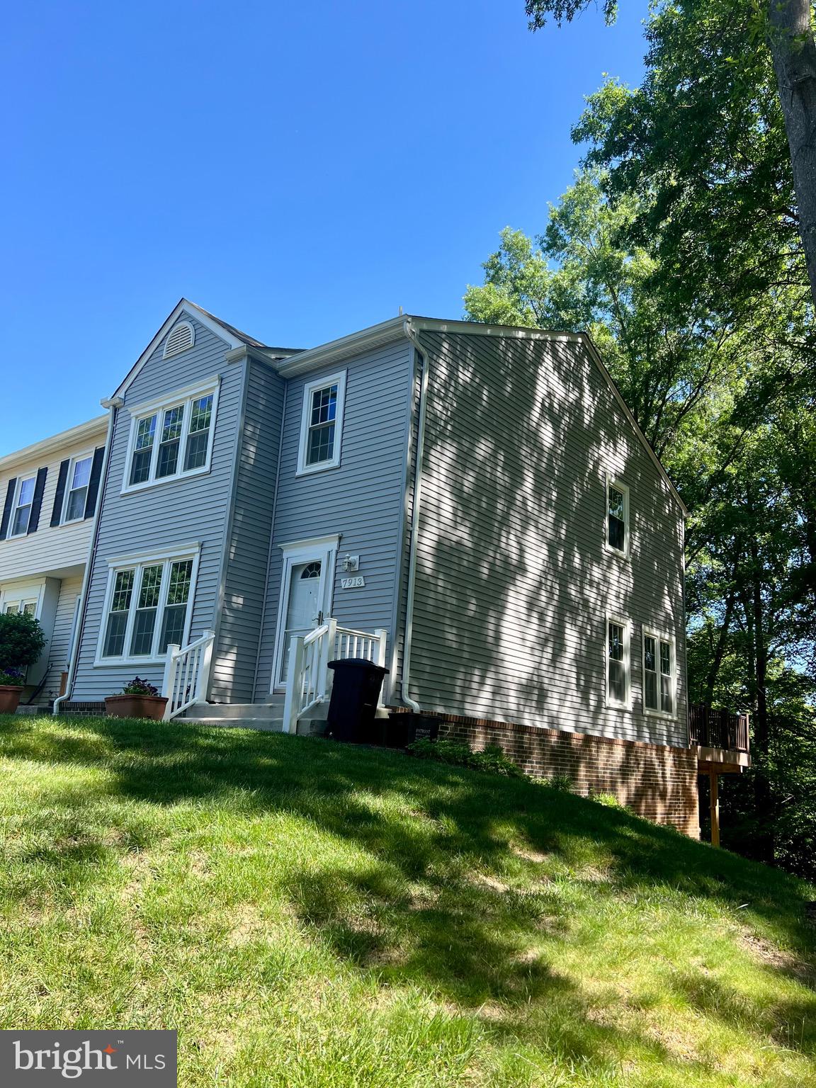 7913 PEBBLE BROOK COURT