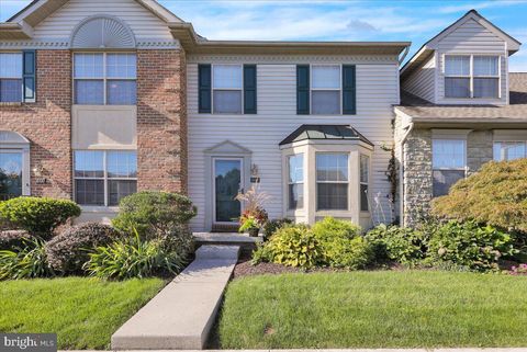 Photo of 602 Cobblestone Lane, LANCASTER, PA 17601 (MLS # PALA2075406)