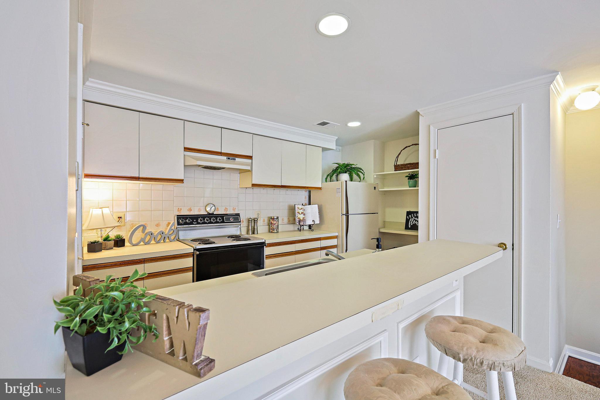 PEMBROOK VILLAGE - Residential