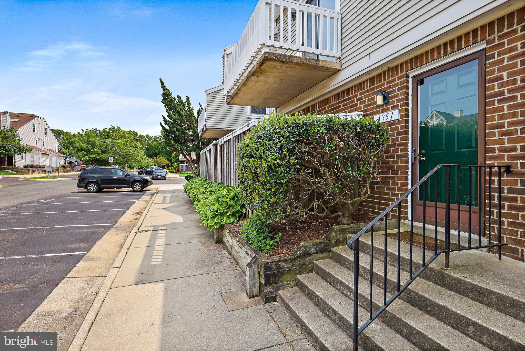 PEMBROOK VILLAGE - Residential