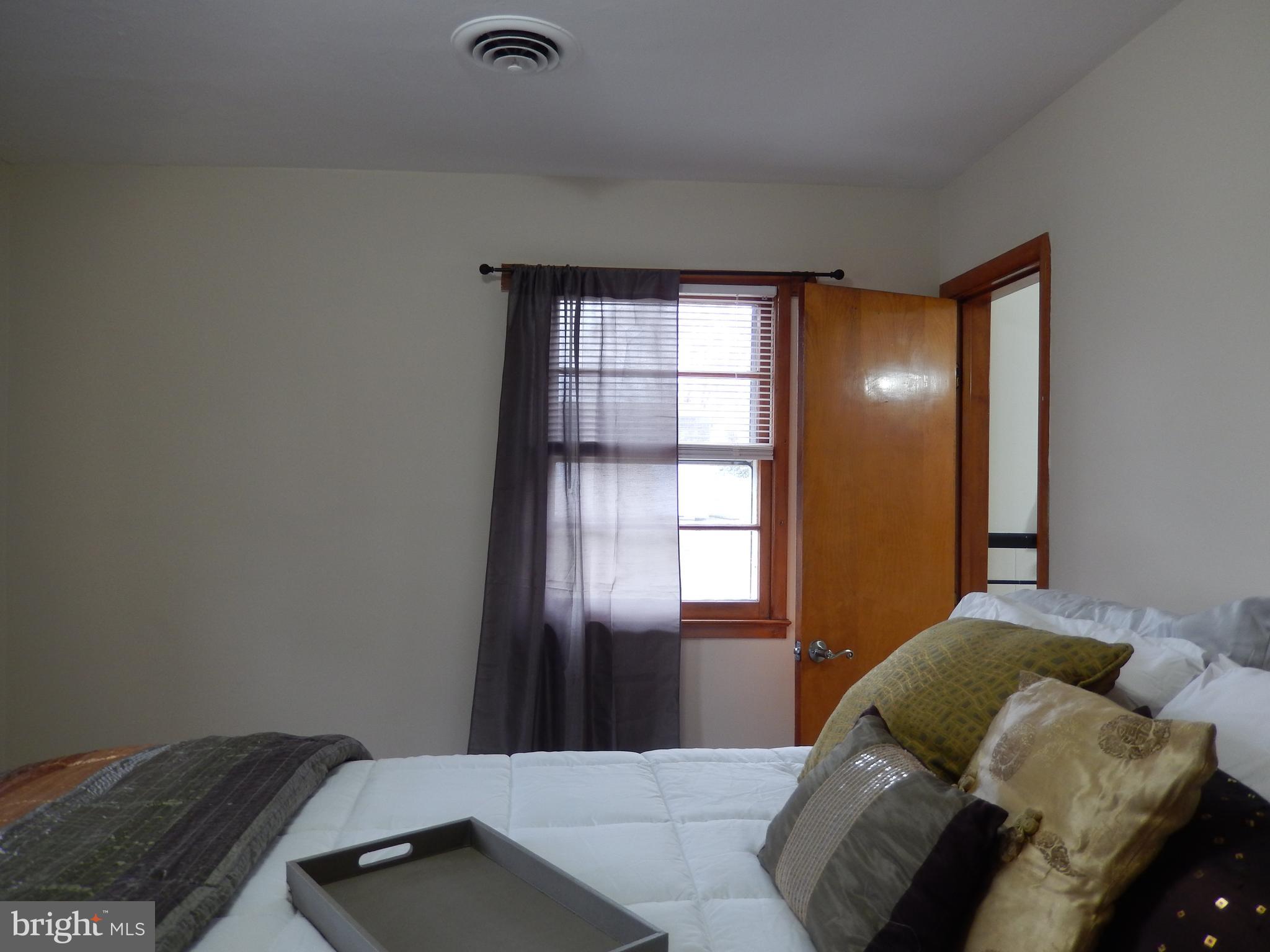 COOLRIDGE ACRES - Residential Lease