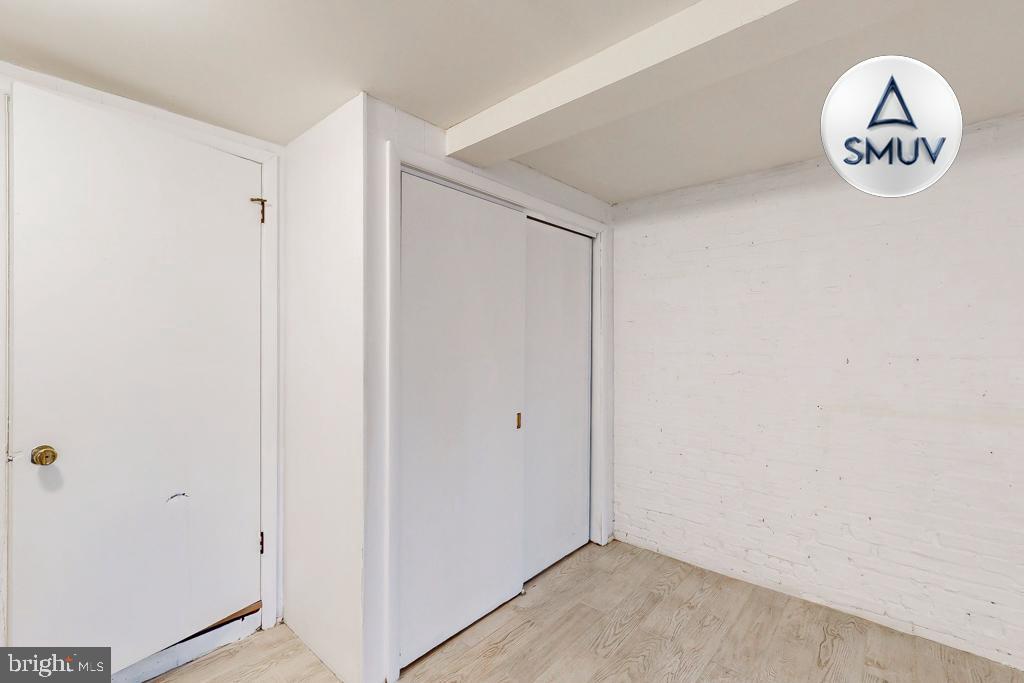 MOUNT VERNON PLACE HISTORIC DISTRICT - Residential Lease