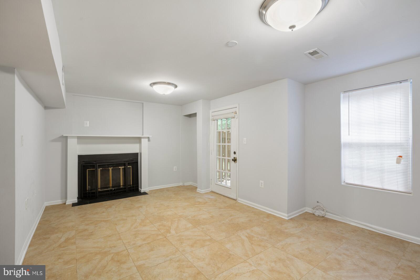 MONTCLAIR - Residential