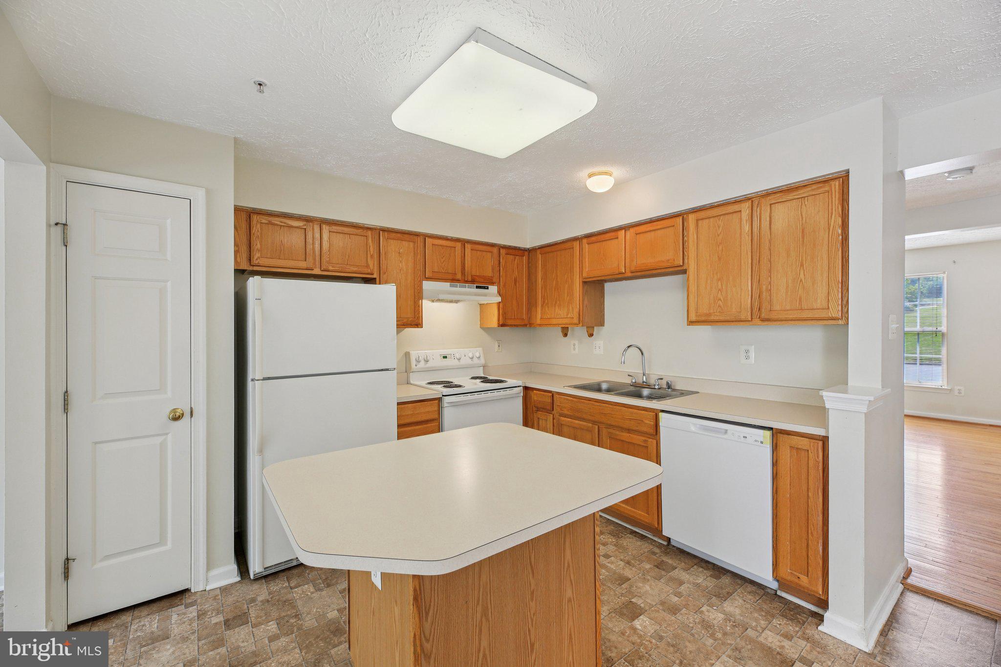 LOHR'S ORCHARD - Residential