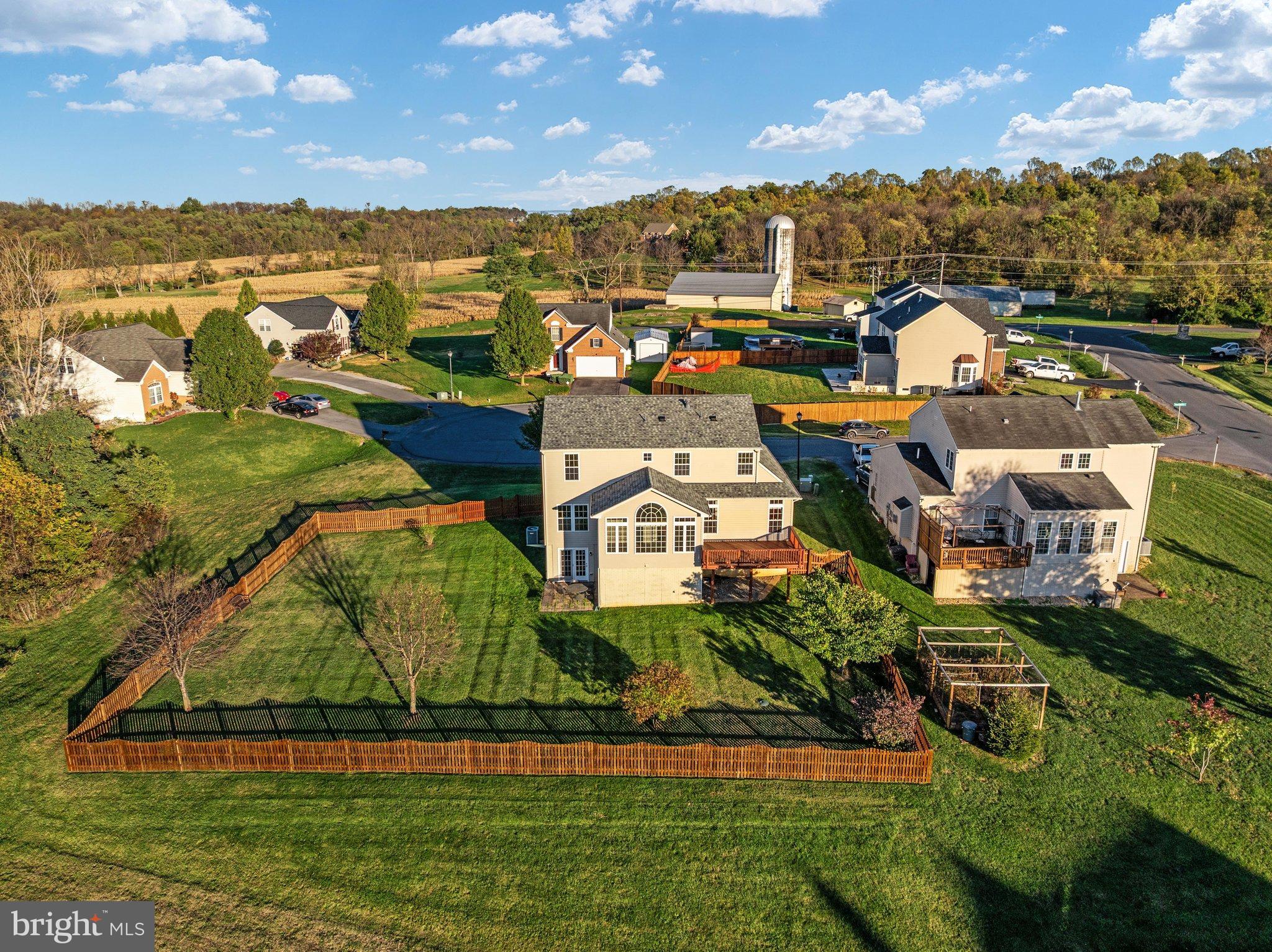 33 FARNSWORTH COURT