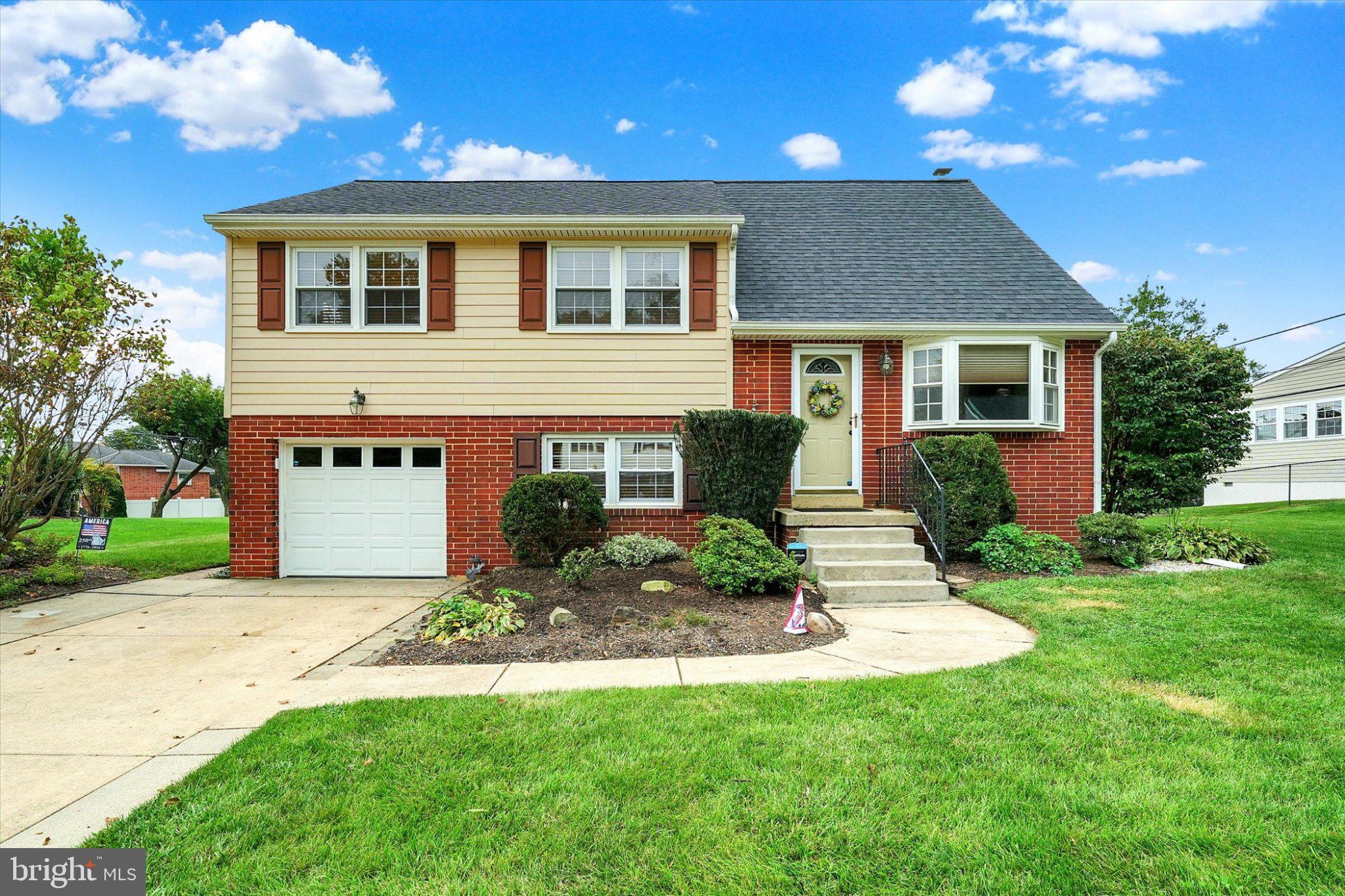 704 DORCASTER DRIVE