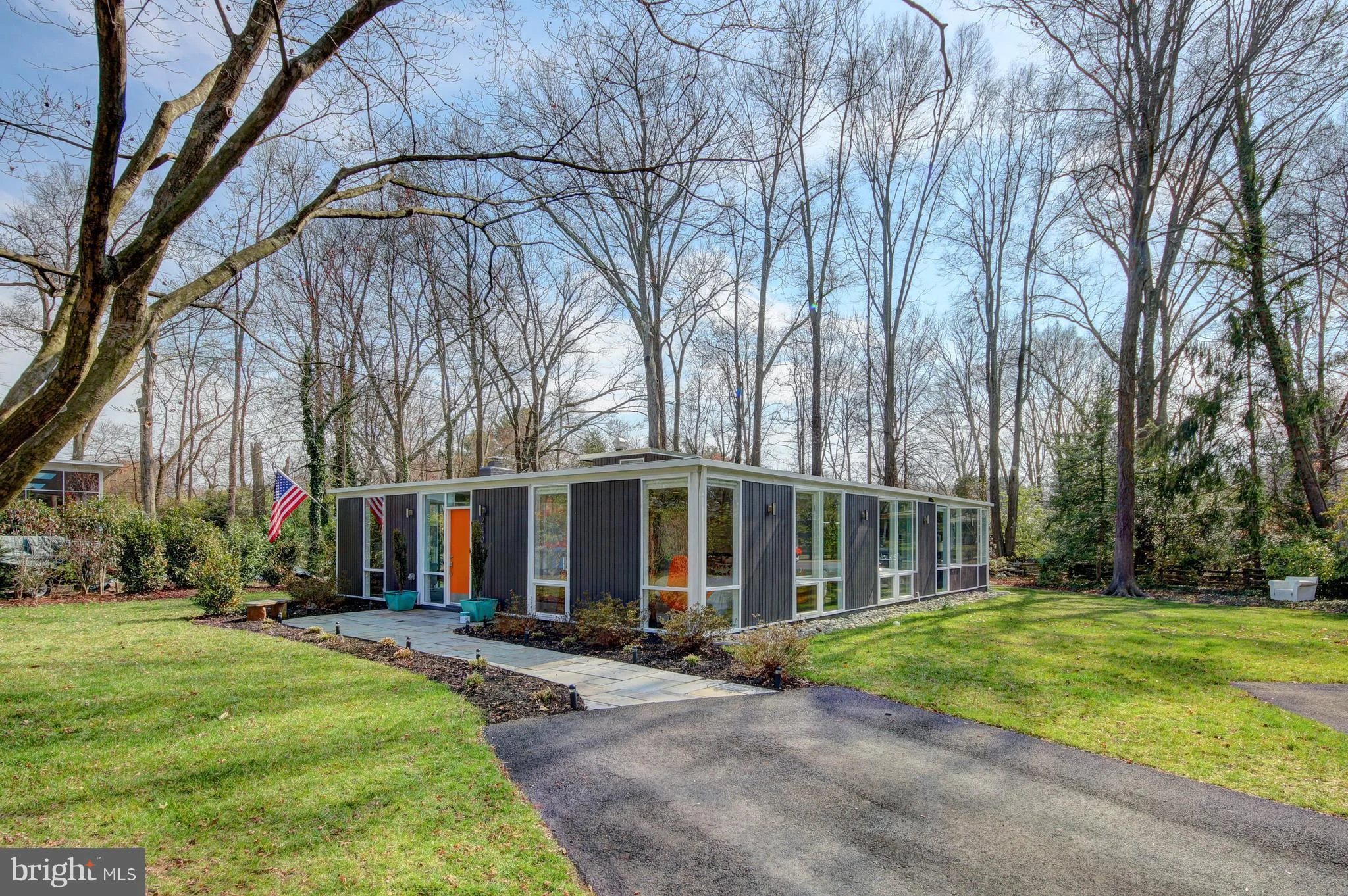 2405 Brentwood Place, Alexandria, VA 22306