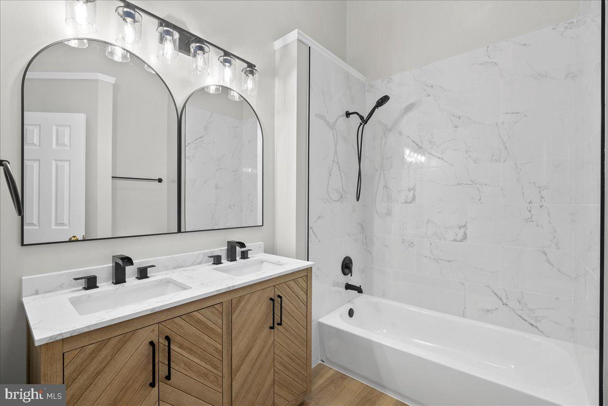 WINDING RIDGE - Residential