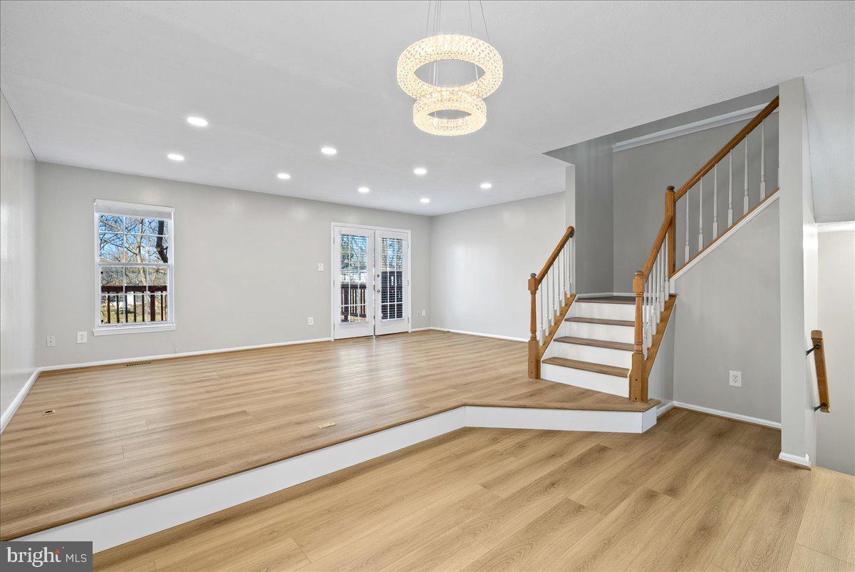 WINDING RIDGE - Residential