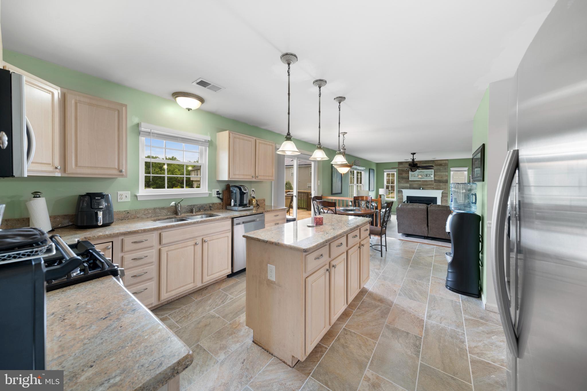 CHARLES CROSSING - Residential