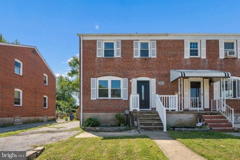 Townhouse For Sale - 5123 Alberta Avenue<br/> BALTIMORE, MD 21236