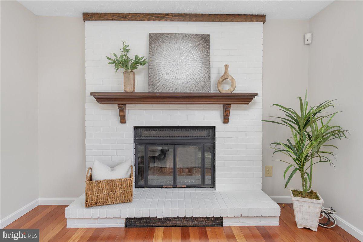 QUINCE ORCHARD MANOR - Residential