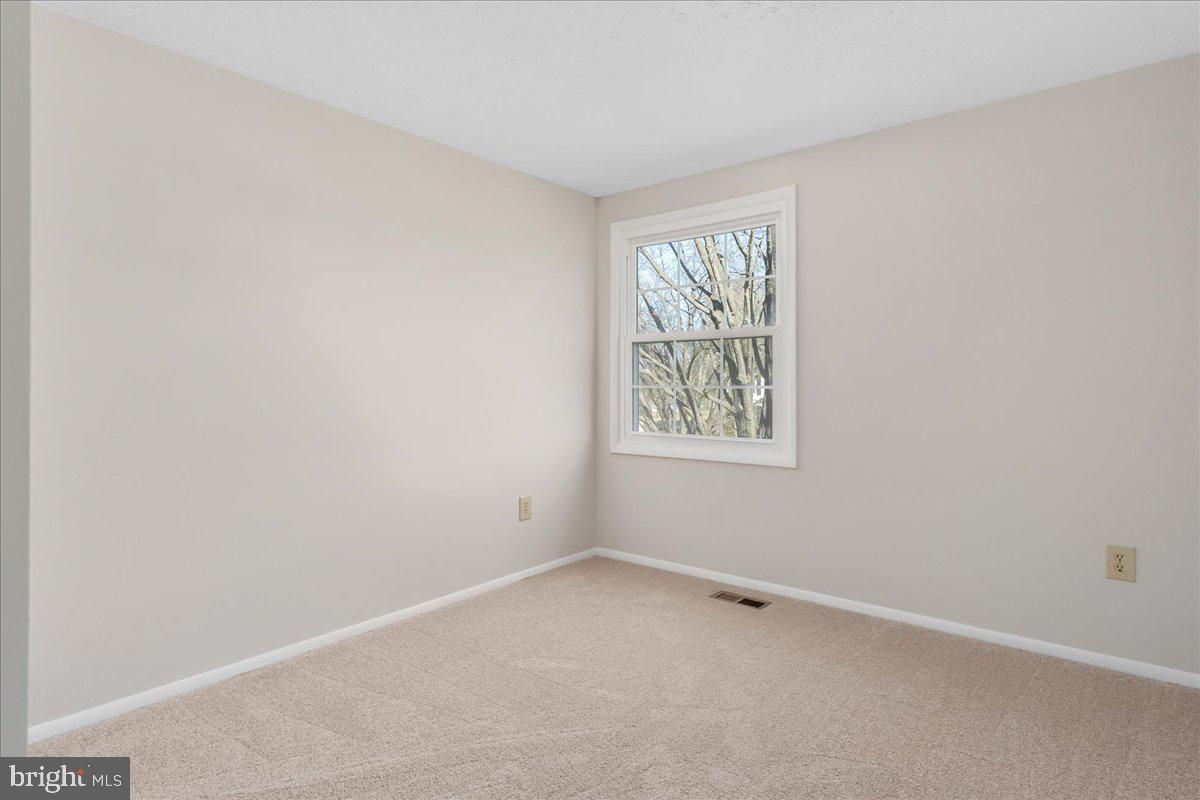 QUINCE ORCHARD MANOR - Residential