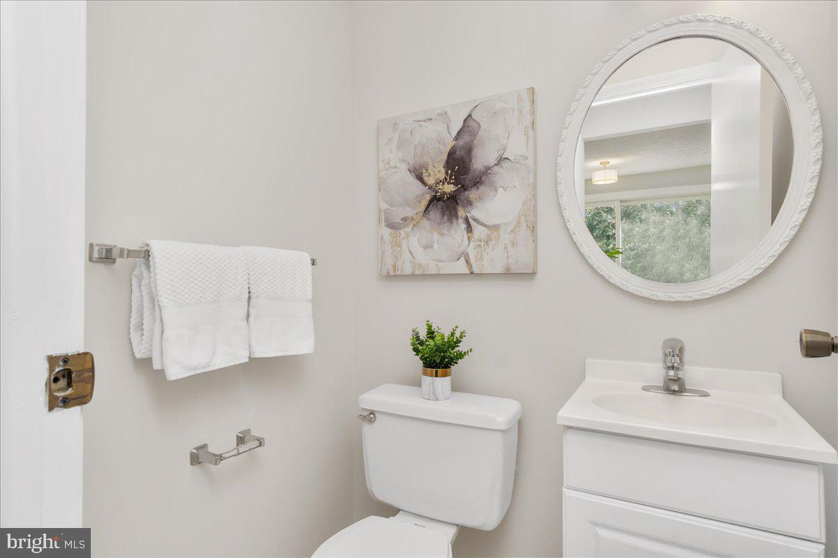 QUINCE ORCHARD MANOR - Residential