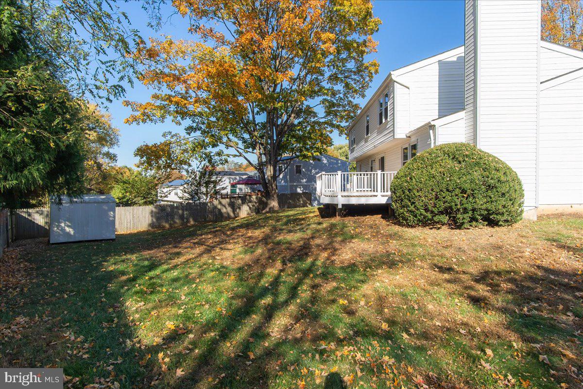 QUINCE ORCHARD MANOR - Residential