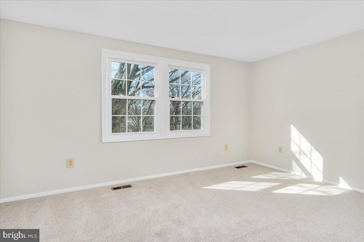 QUINCE ORCHARD MANOR - Residential