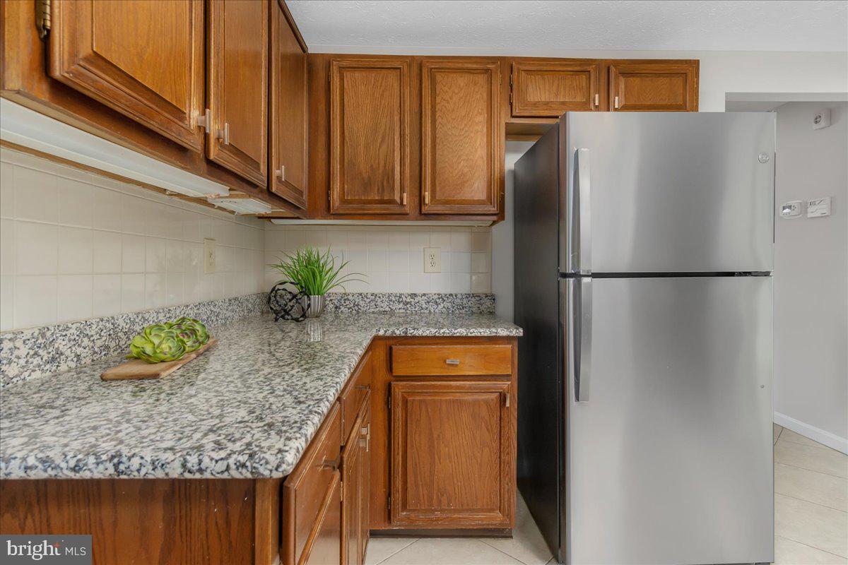 QUINCE ORCHARD MANOR - Residential