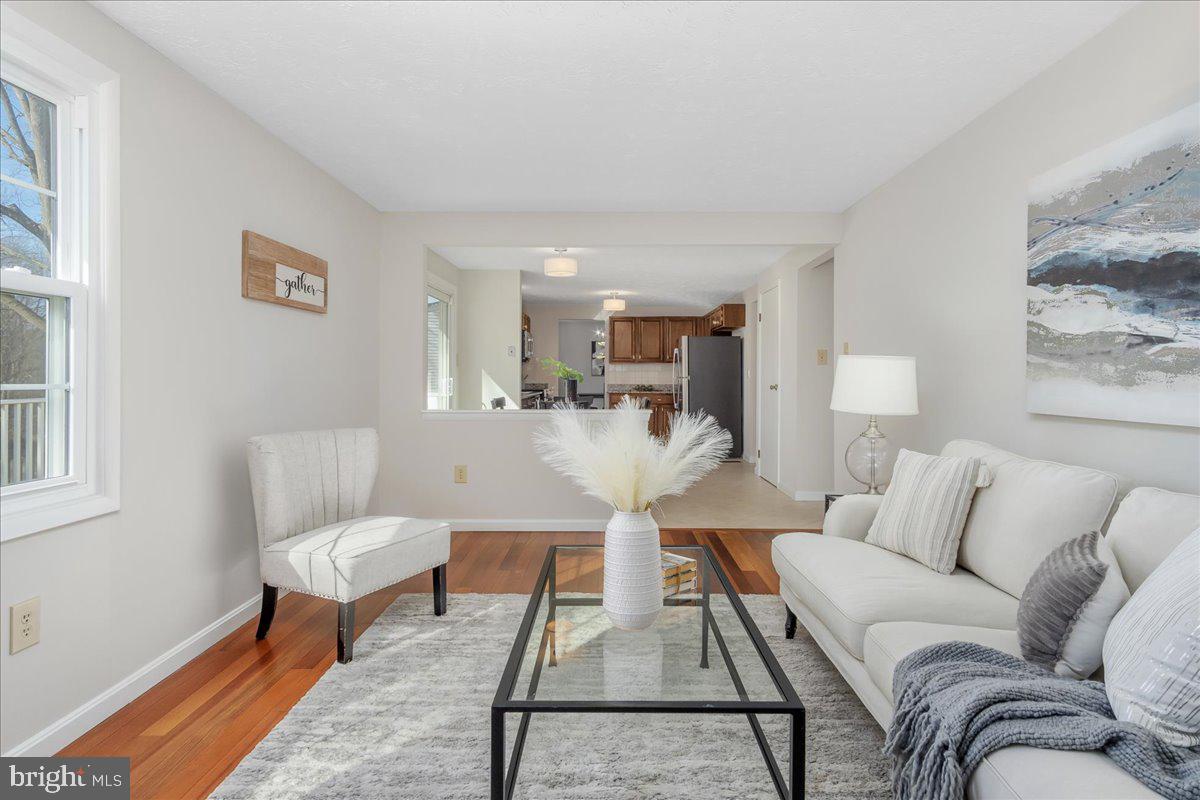 QUINCE ORCHARD MANOR - Residential