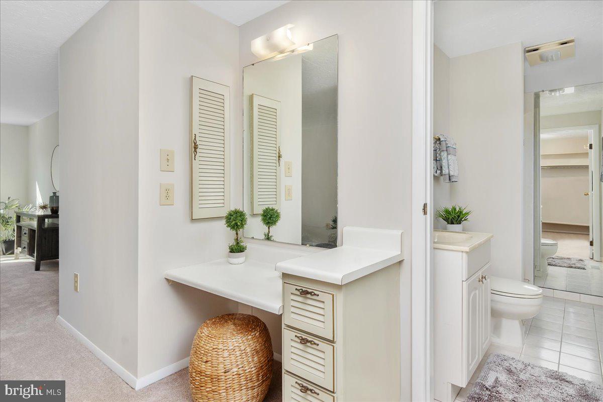 QUINCE ORCHARD MANOR - Residential